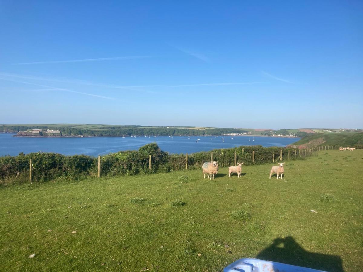 Coast Path Camping Otel Haverfordwest Dış mekan fotoğraf