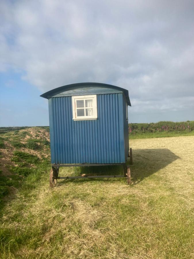 Coast Path Camping Otel Haverfordwest Dış mekan fotoğraf